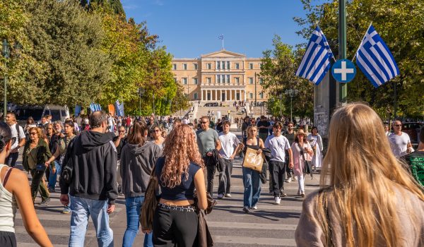 ATHENSWALKING SYNTAGMA SQUARE-6